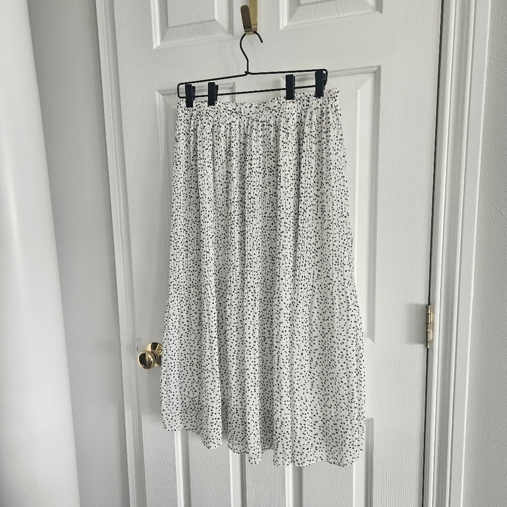 NWOT WD . NY Polka Dot Pleated Midi Skirt - Picture 2 of 9